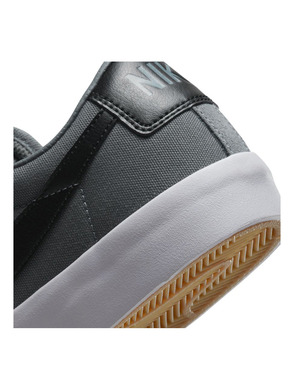 Nike SB Blazer Low GT-Gray/Black