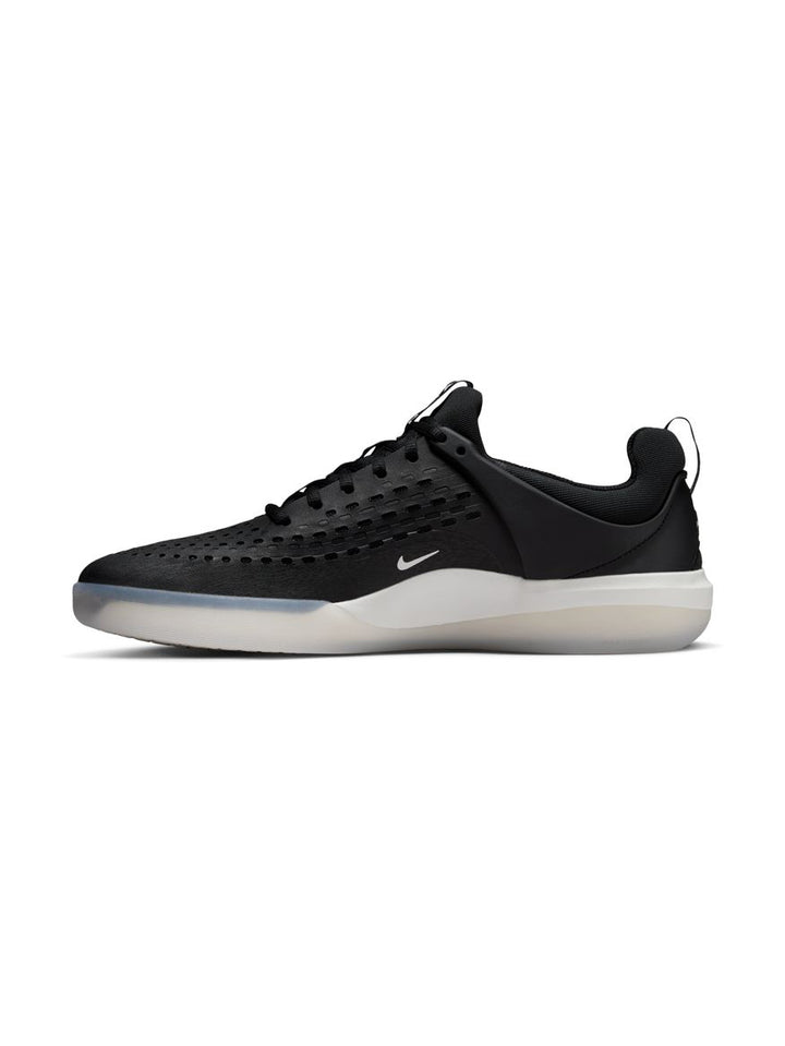 Nike SB Zoom Nyjah 3 - Black / White