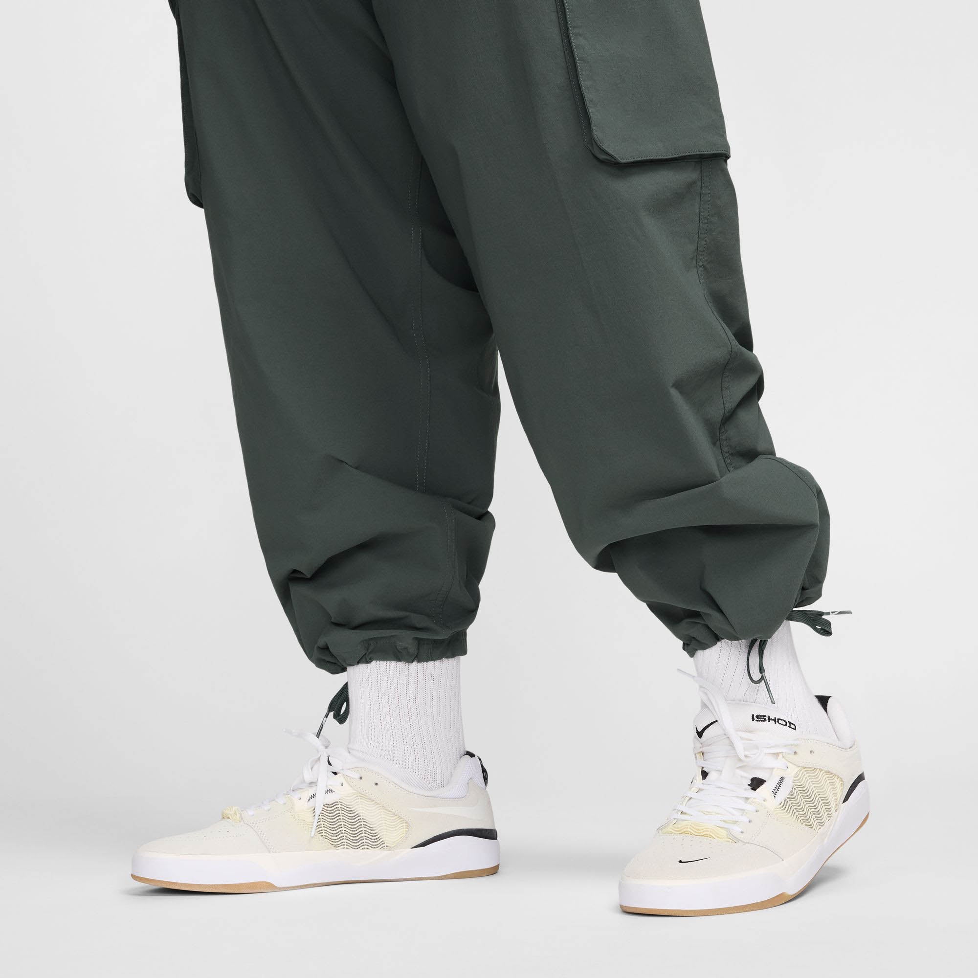 Nike sb nylon pants best sale