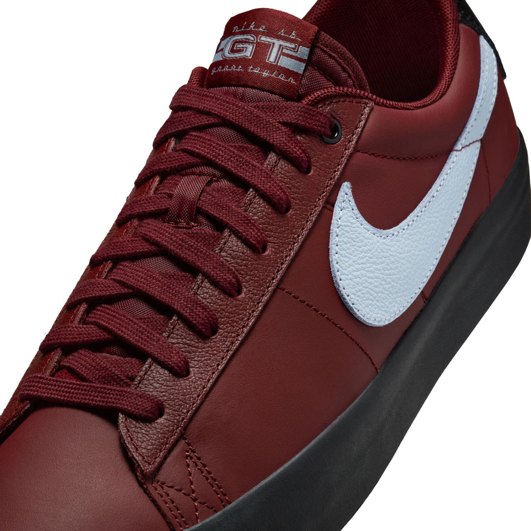 Nike SB Blazer Low Pro GT - Dark Team Red / Armory Blue