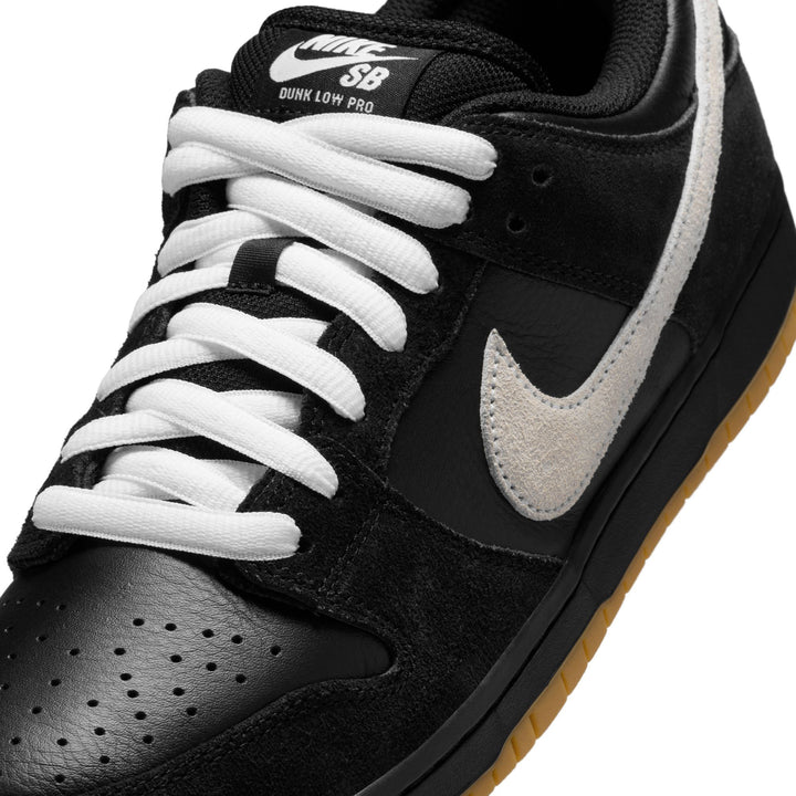 Nike SB Dunk Low Pro - Black / White '25