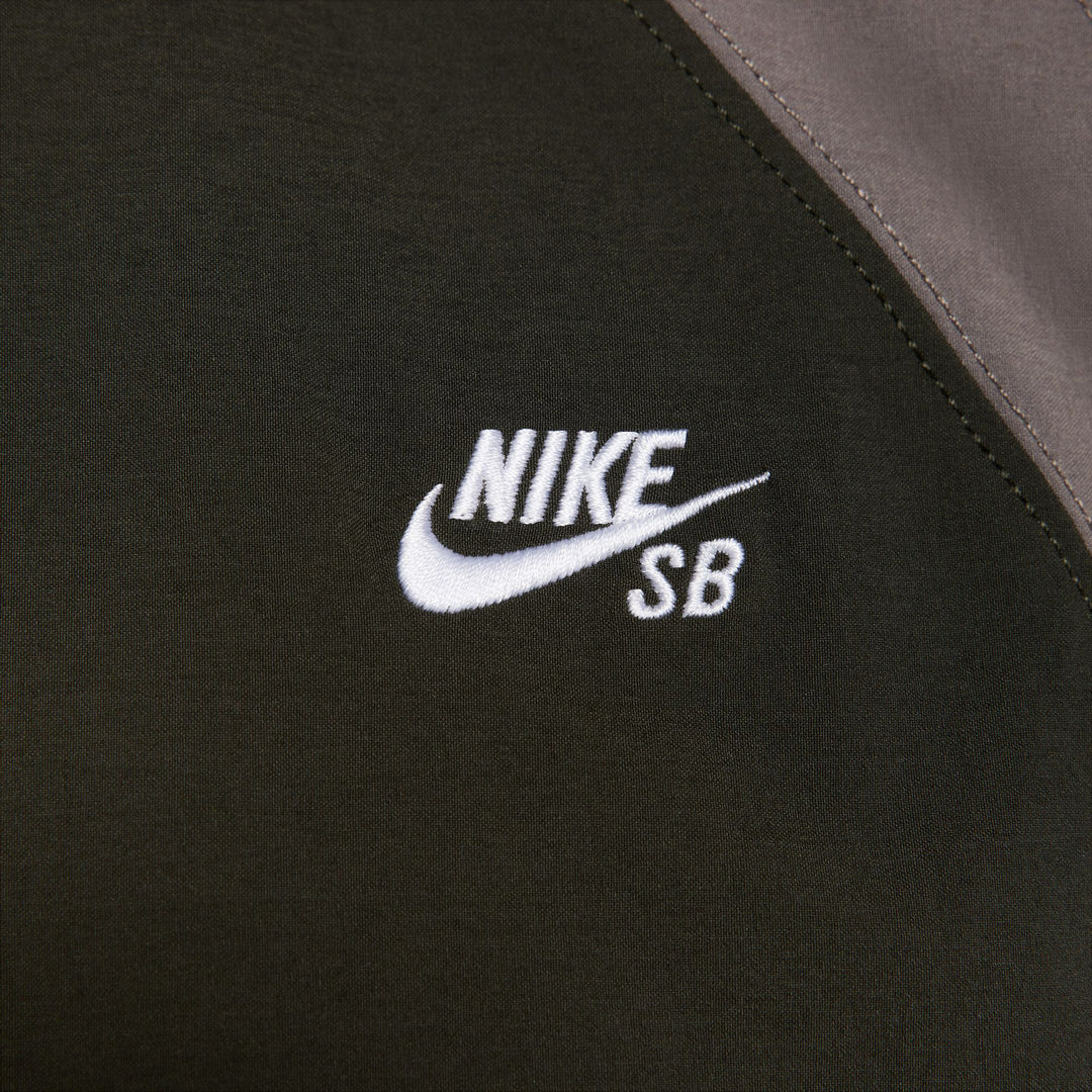 Nike SB Full-Zip Woven Skate Jacket - Sequoia / Cave Stone / White